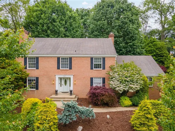 1471 Redfern Dr, Pittsburgh, PA 15241