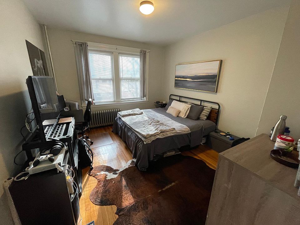 1st image of 173 Kent St #4