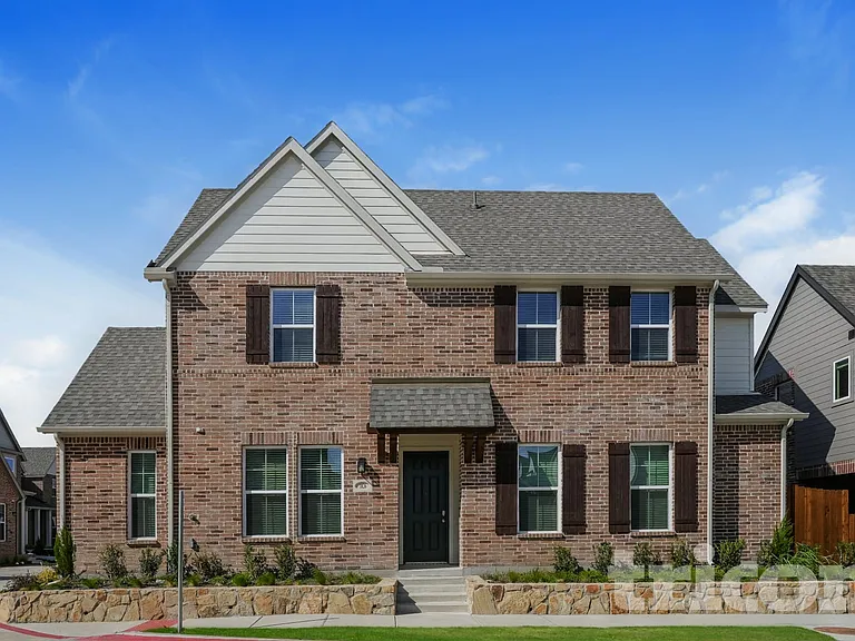 1026 Fallgate Dr — Photo 1