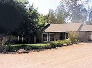 8455 Chickadee Ln, Clovis, CA 93619