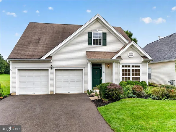 51 Coneflower Ln, West Windsor, NJ 08550