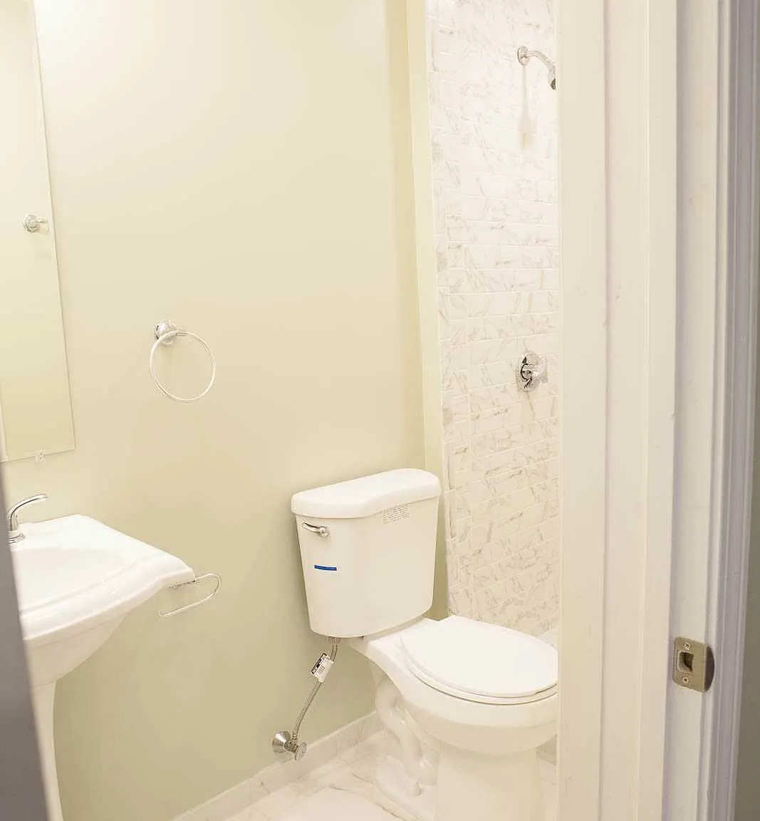 3 bed, $3,300 — Photo 4