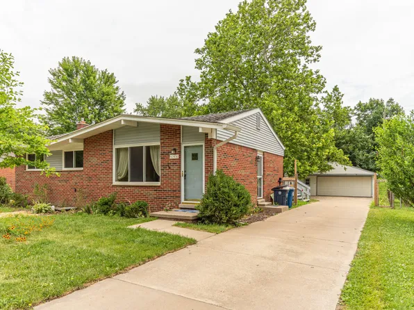 640 Dellwood Dr, Ann Arbor, MI 48103