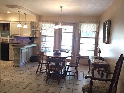 3rd image of 15 Hillcrest