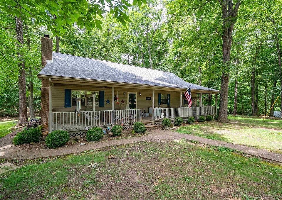 1st image of 3016 Moseley Rd