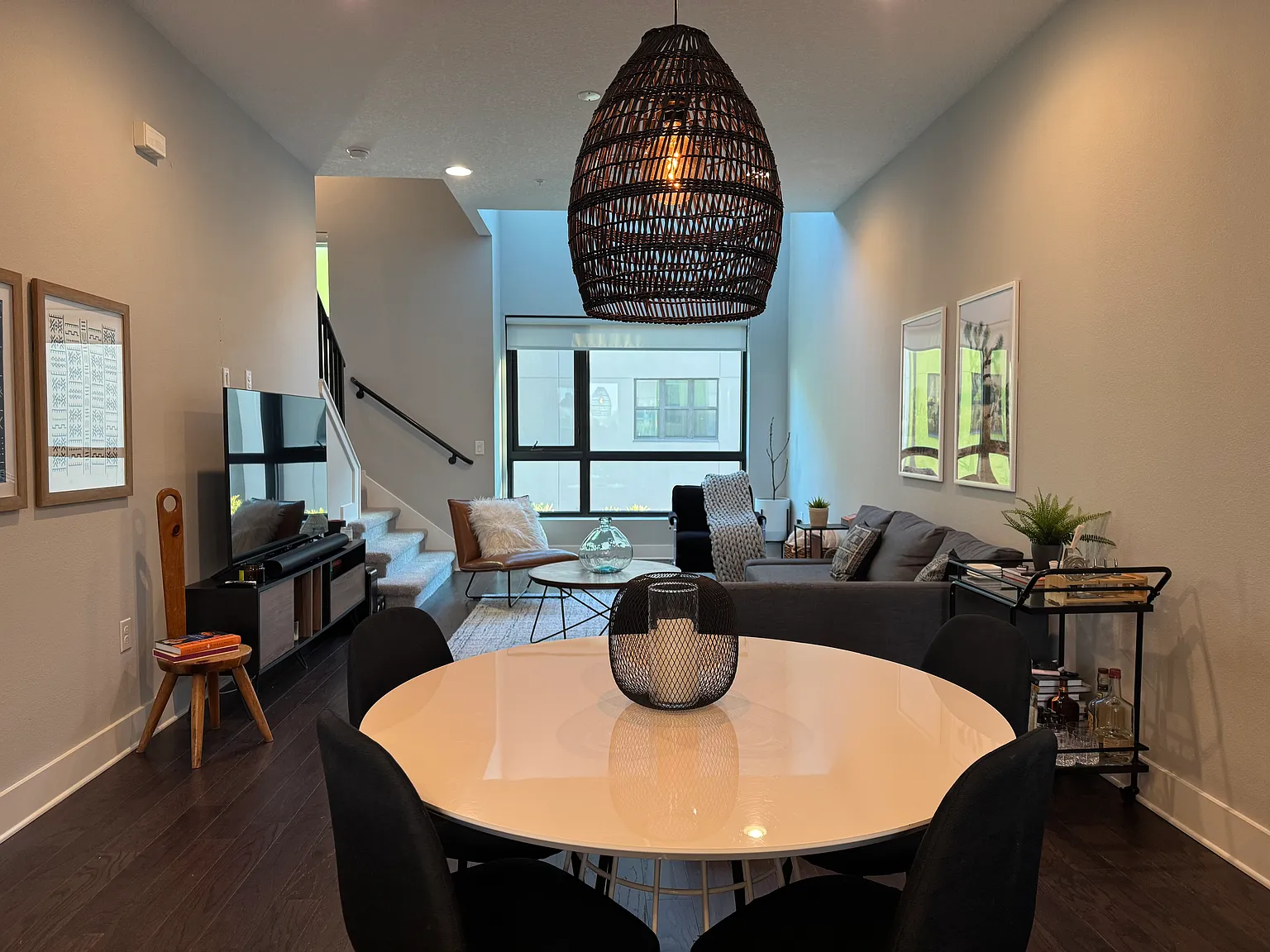 2 bed, 2.5 bath, 1590 sqft, $3,900 — Photo 4