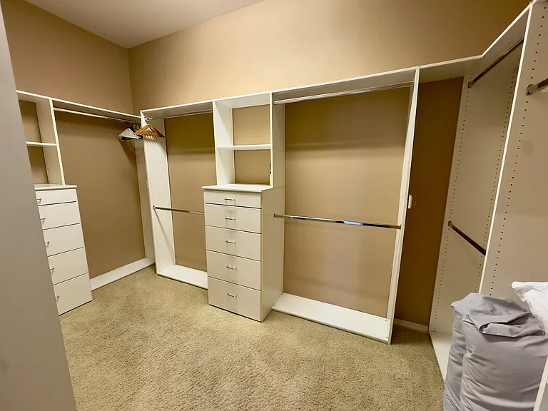 128 E Kavenish Dr — Photo 9