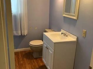 44 McCombe Dr, Delmar, NY 12054