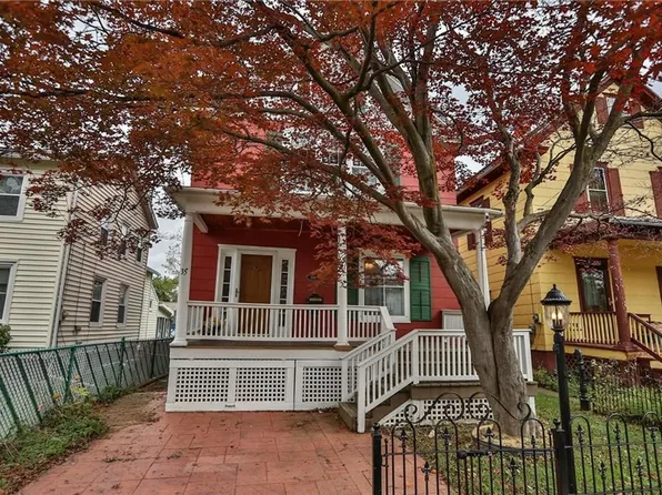 35 Madison St, Geneva, NY 14456