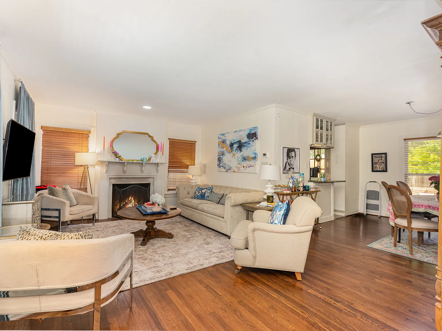 2 bed, 1754 sqft, $4,900 — Photo 4