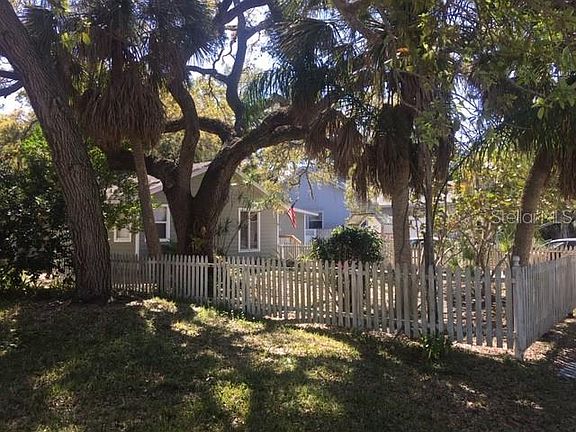 3rd image of 2910 Williamsburg St