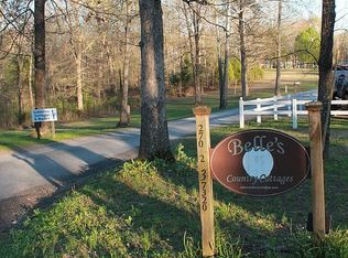 459 Shoreline Dr, New Concord, KY 42076