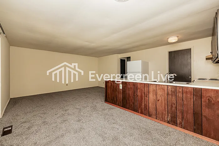 8113 Mount Aetna St — Photo 8