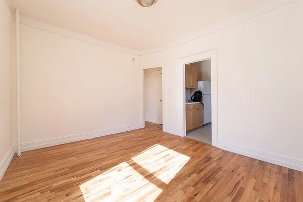 Rented by Modern Spaces | media 17