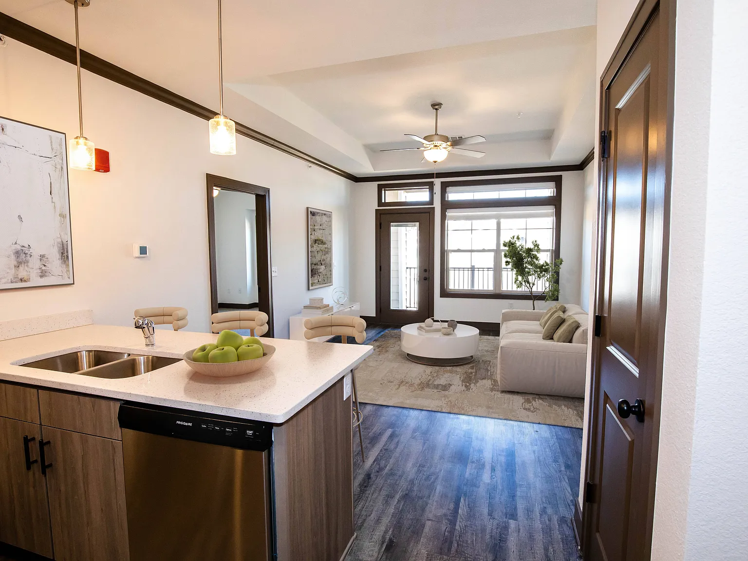 Thrive at Creekside Apartments and Townhomes — Photo 4