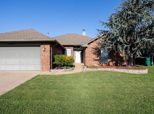 17917 Chestnut Oak Dr, Edmond, OK 73012