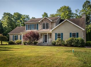 18 E Paul St, West Middlesex, PA 16159