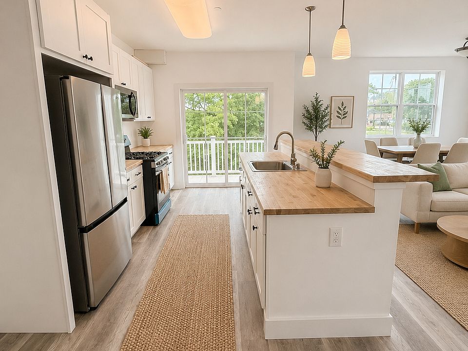 1st image of 21 Orlando Dr #102