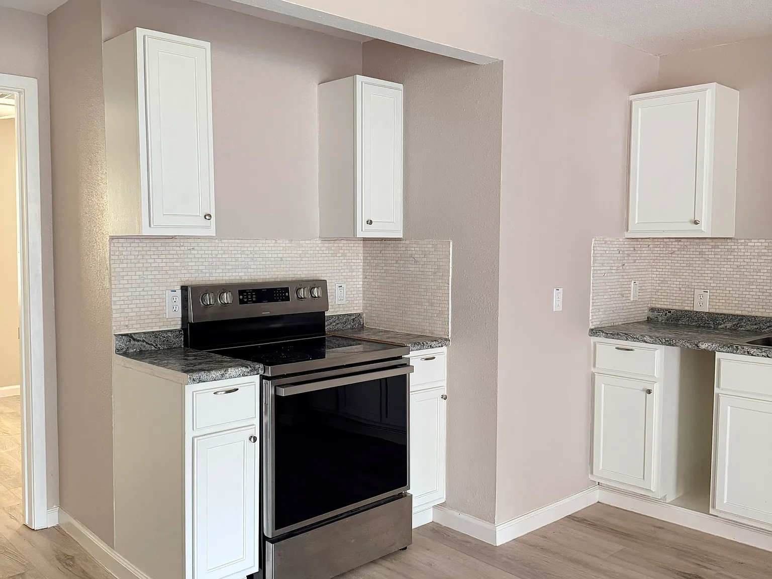 3603 Pheasant St — Photo 2