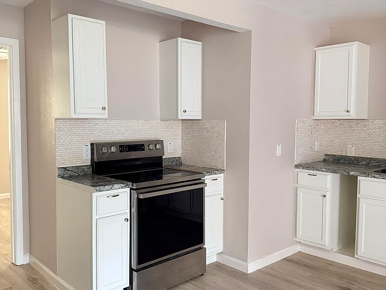 3603 Pheasant St — Photo 2
