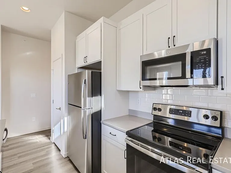 3830 N Olive St #204 — Photo 6