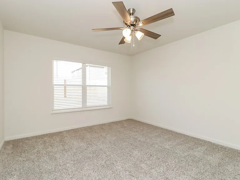 1313 Woodwinds Dr — Photo 9