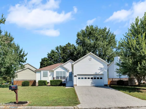 1437 Pheasants Glen Dr, Knoxville, TN 37923