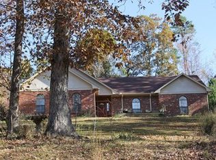 174 White Oak Dr, Grenada, MS 38901
