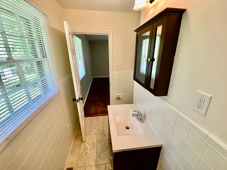 1634 Fernwood Cir — Photo 27