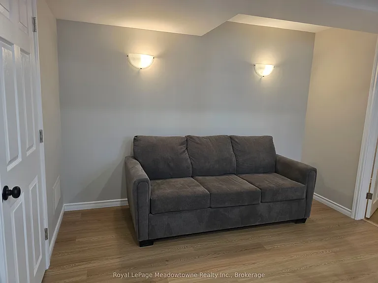 43 Dills Cres #BASEMENT — Photo 12