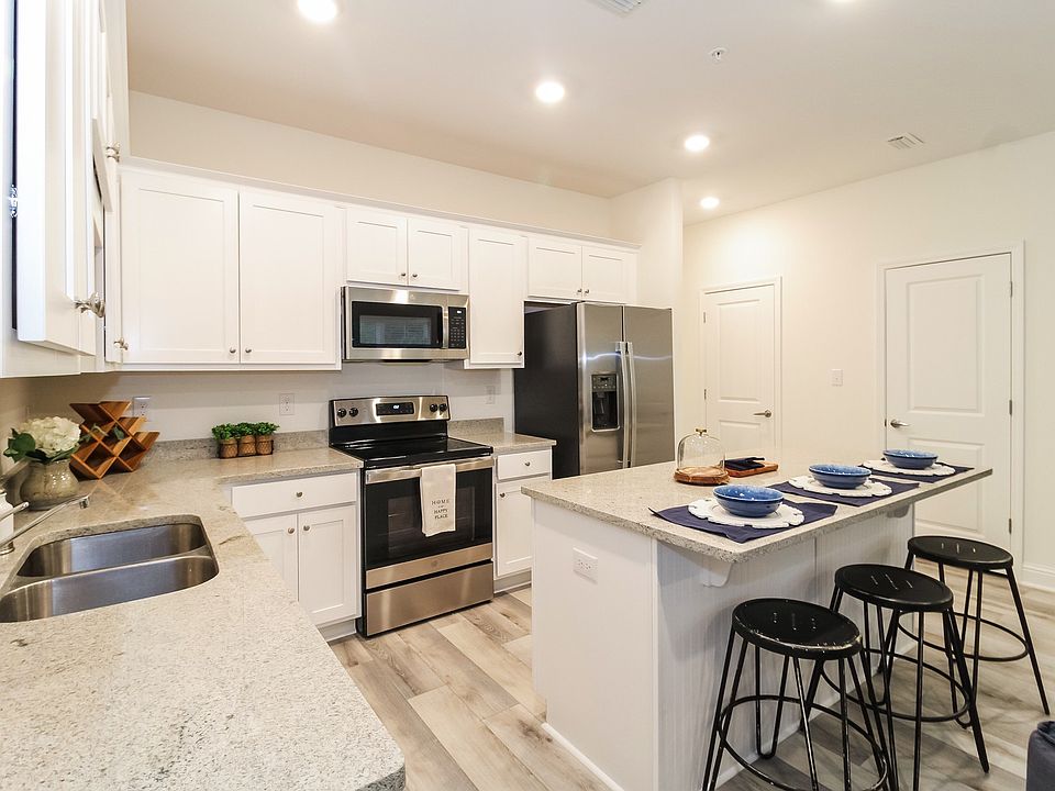 Overland Townhomes - 10563 County Road 48 Fairhope AL | Zillow