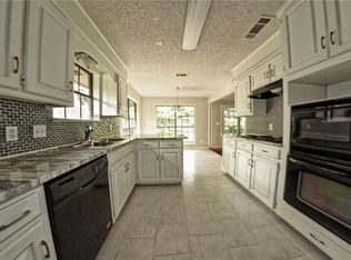 5717 Stage Line Ct, Arlington, TX 76017