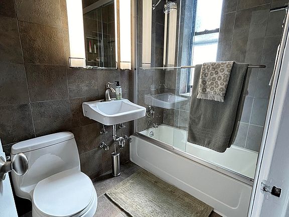 3rd image of 140 Claremont Ave APT 5G