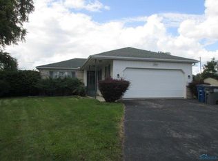 6181 Halfway Ct, Toledo, OH 43612