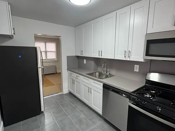 64-56 223rd Pl #1A, Oakland Gardens, NY 11364