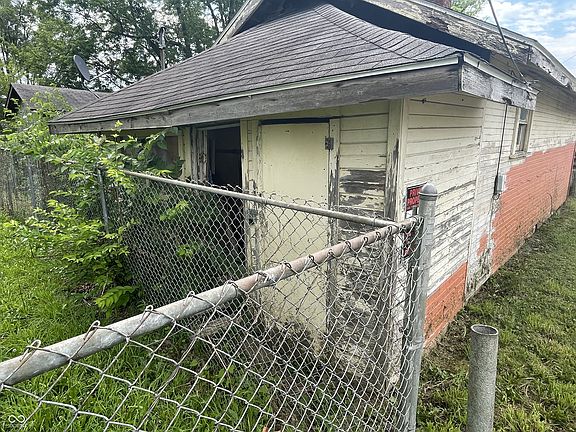 5th image of 304 E 16th St