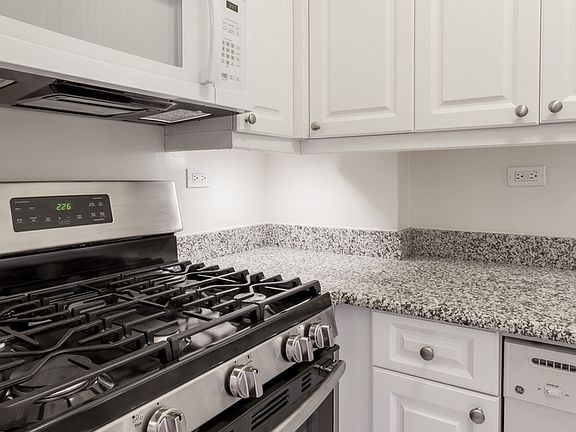 5th image of 55 W 14th St APT 21D