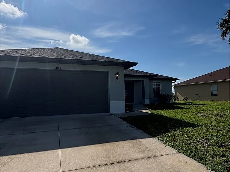 1143 NW 4th Pl — Photo 3