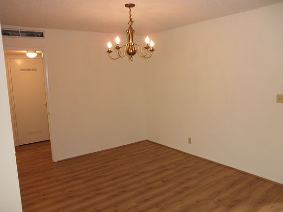 3rd image of 616 N Kenwood St APT 8