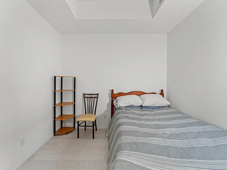 5 Soudan Ave #1629 — Photo 33
