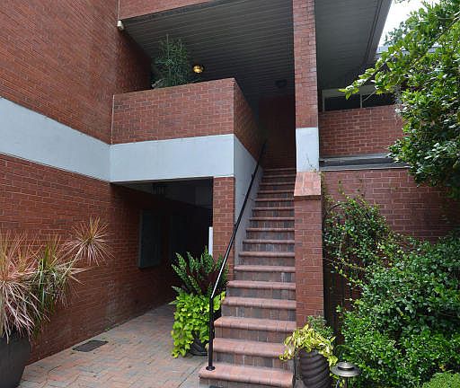 2nd image of 5200 San Jose Blvd Unit 4