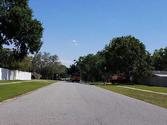 4th image of 6819 Sugarbush Dr