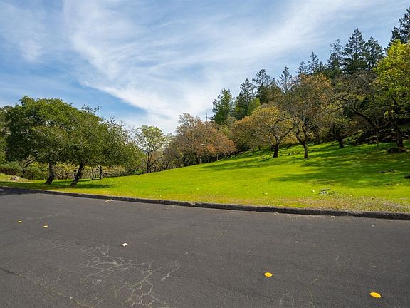 5th image of 980 Madelyne Court