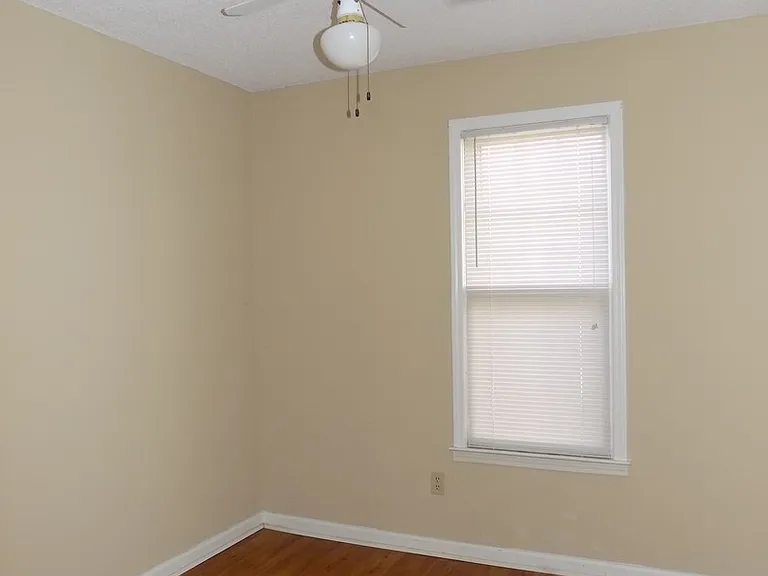 128 Wells Garden Ct — Photo 6
