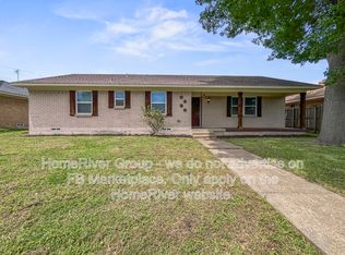3913 Roanoke Dr, Garland, TX 75041
