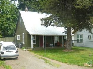 511 1st St, Easton, WA 98925