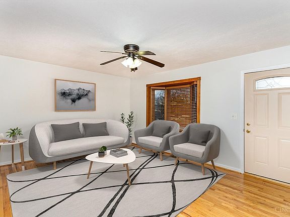 4th image of 450 Palmerston Dr