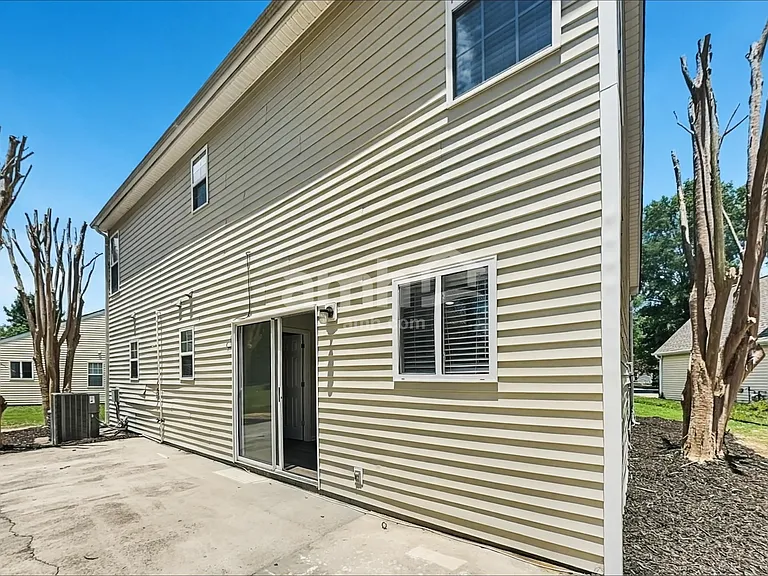 10510 Glory Meadow Ct — Photo 21