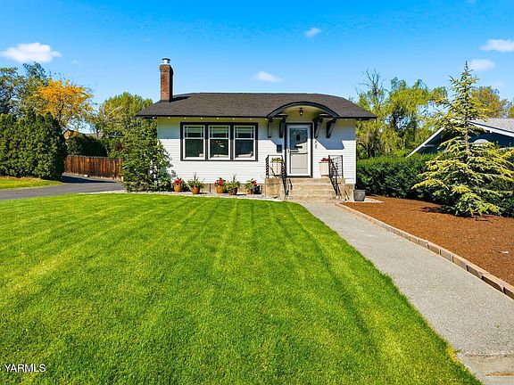 2nd image of 208 N 23rd Ave