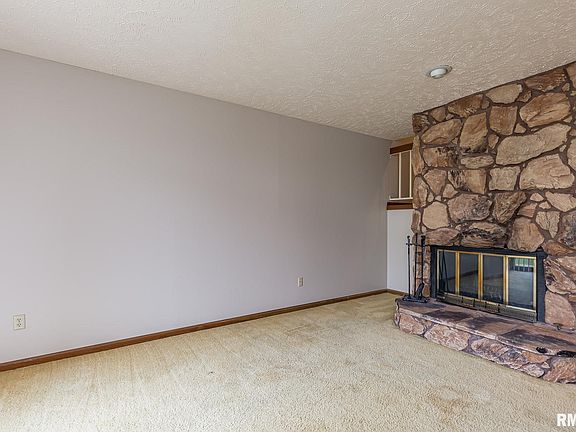 5th image of 4542 Bunker Hill Dr